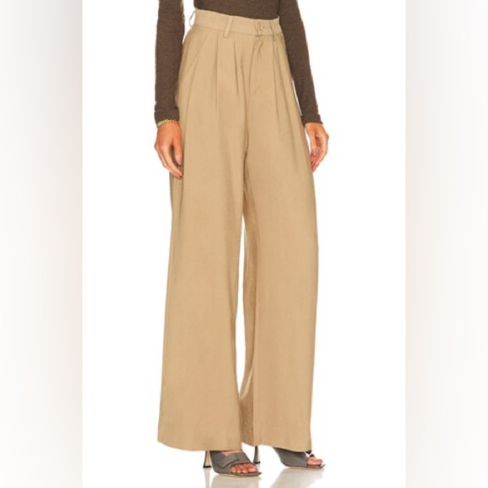 NONchalant Label Fabi Wide Leg Pant in Camel